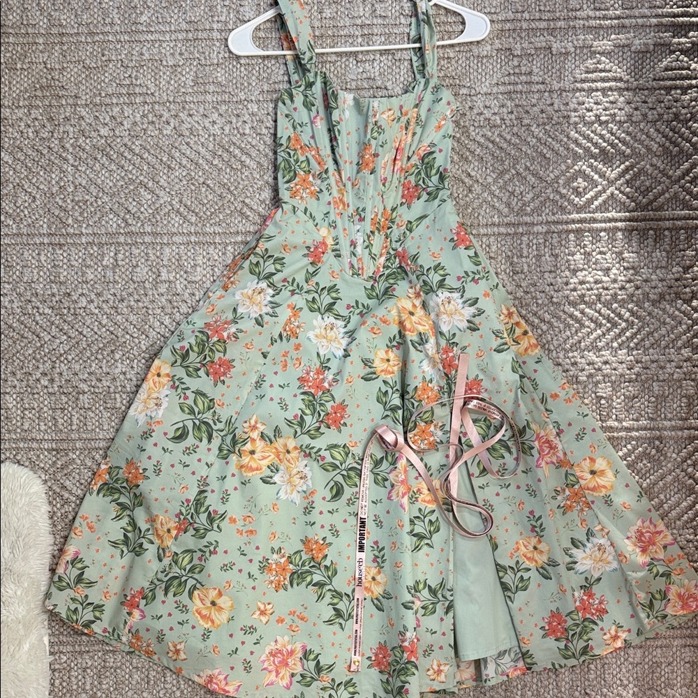 House of CB Mint Green Floral Fit-and-Flare Dress. Size S. Wore once